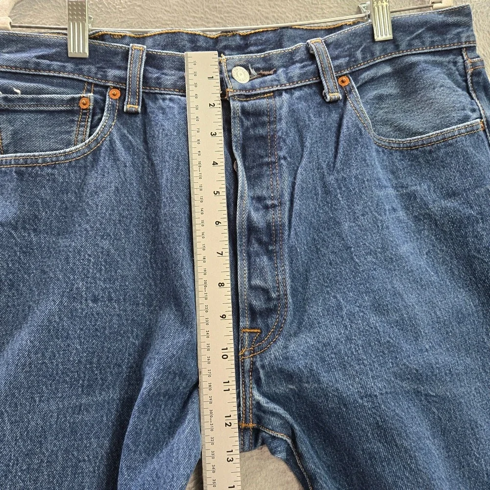 Levis *please carefully
